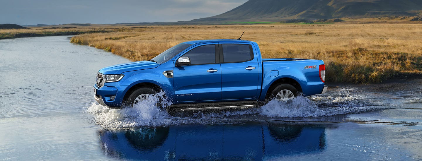 Ford Ranger Lắp Ráp trong nước - xe xanh