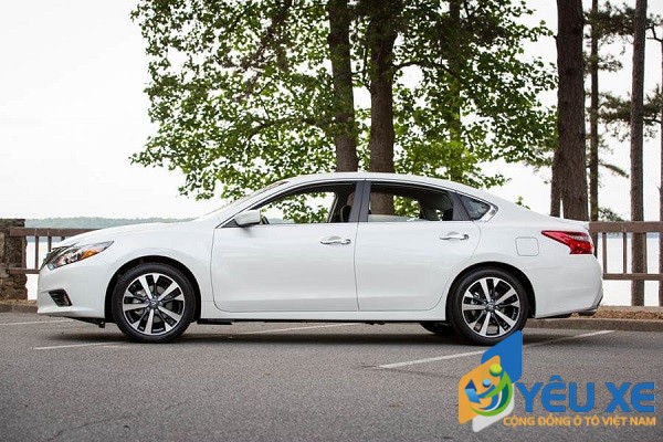 nissan teana 2018(1)