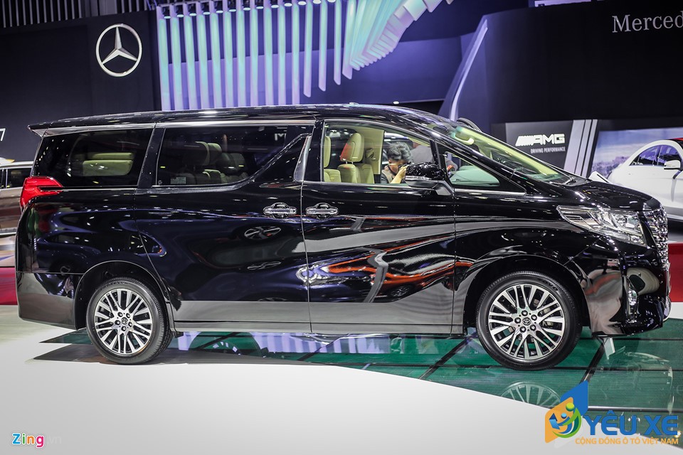 toyota alphard 01
