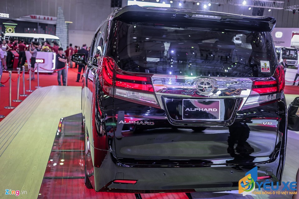 toyota alphard 04
